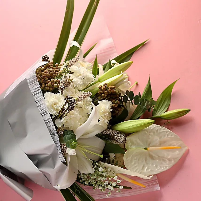 Elegant Bouquet of White Flowers