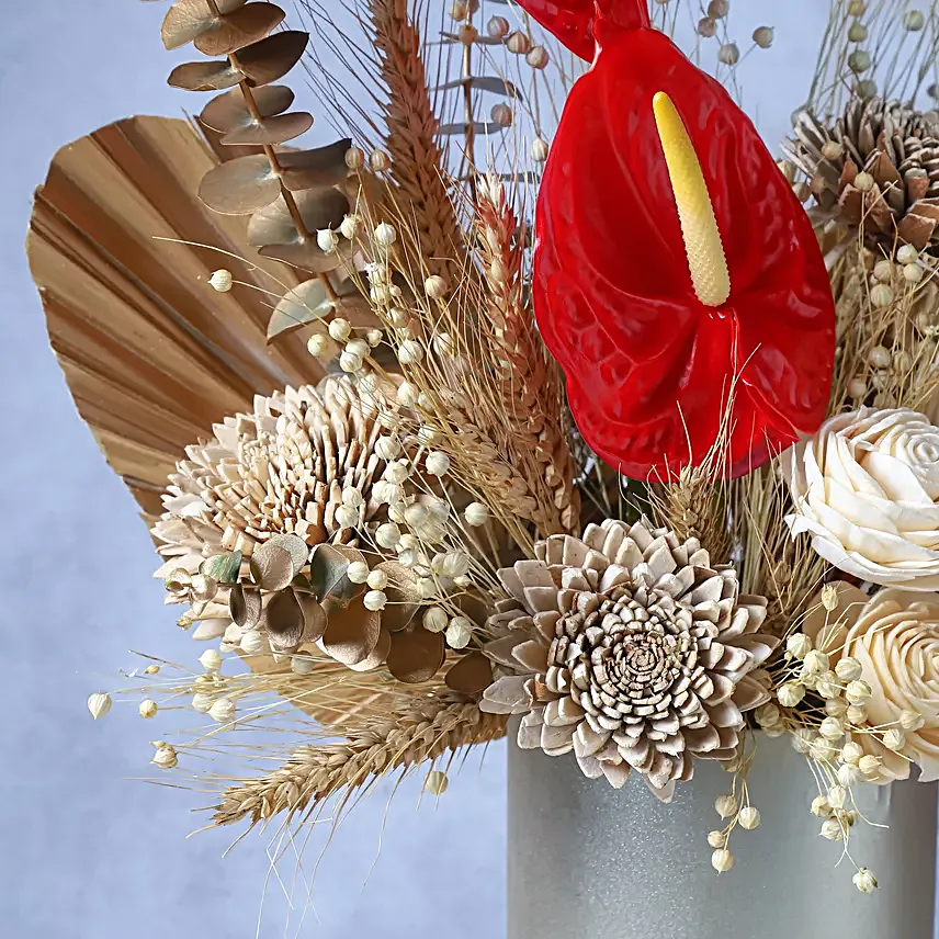 Opulent Botanical Elegance