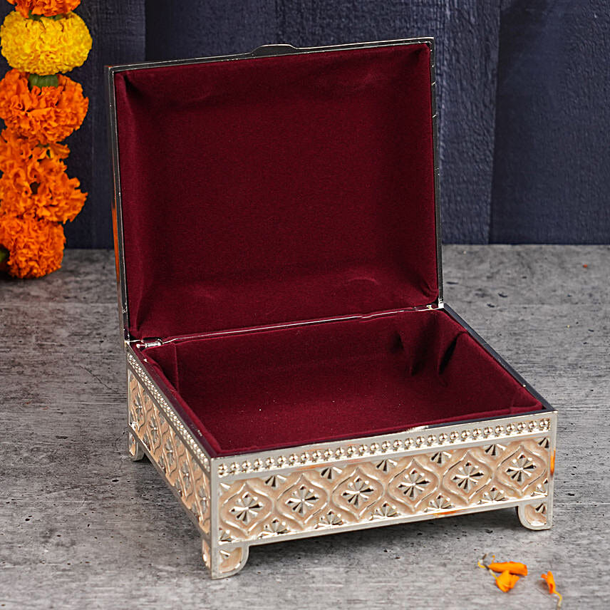Panna Paheli Jadau Rakhi N Almonds Silver Box