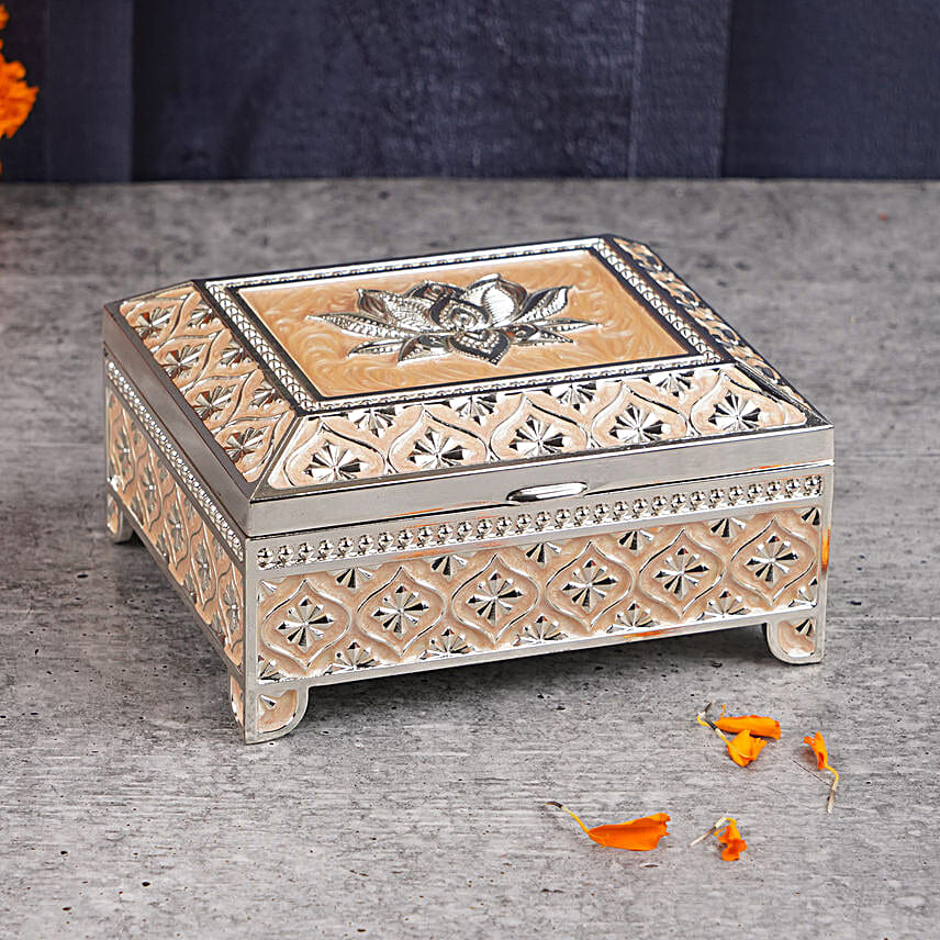 Panna Paheli Jadau Rakhi N Almonds Silver Box