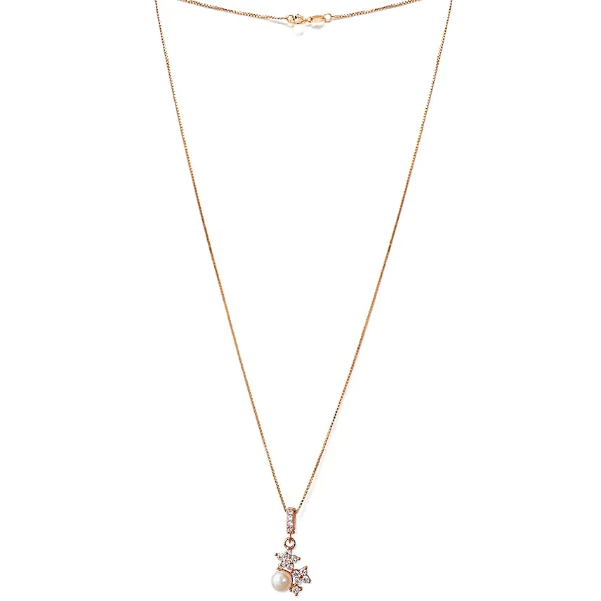 Pearly Flower Necklace