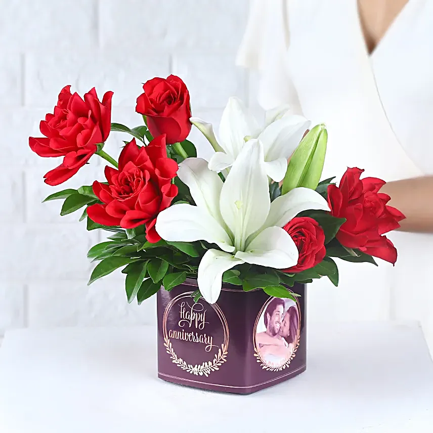 Personalised Anniversary Floral Vase N Chocolate Cake