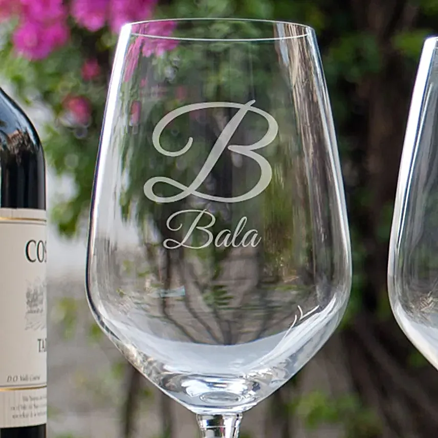 Customised Couple Wine Glasses