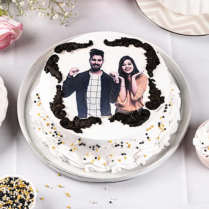 Personalised Photo Delightful Cake Eggless