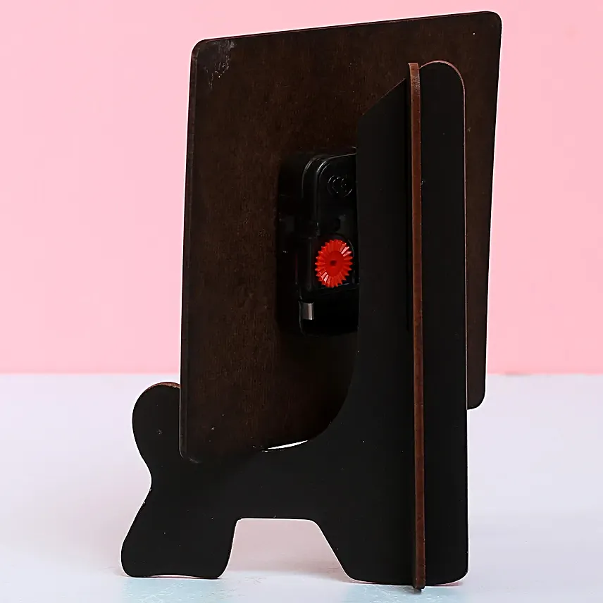customised table clock for friend