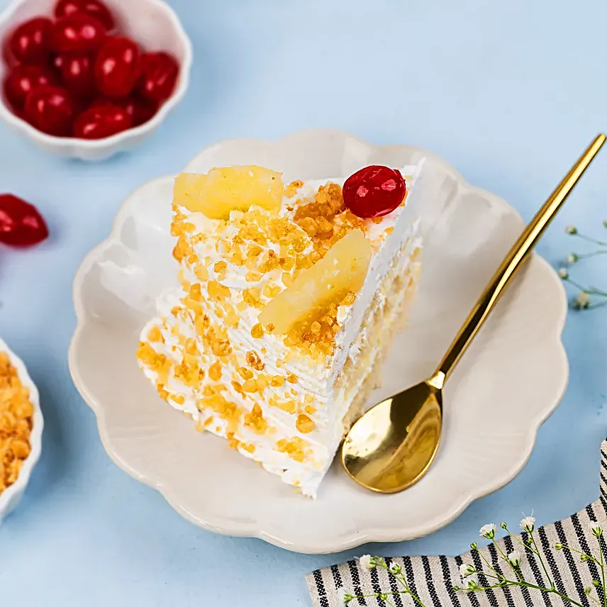 Pineapple With Butterscotch Cake Eggless- Half Kg