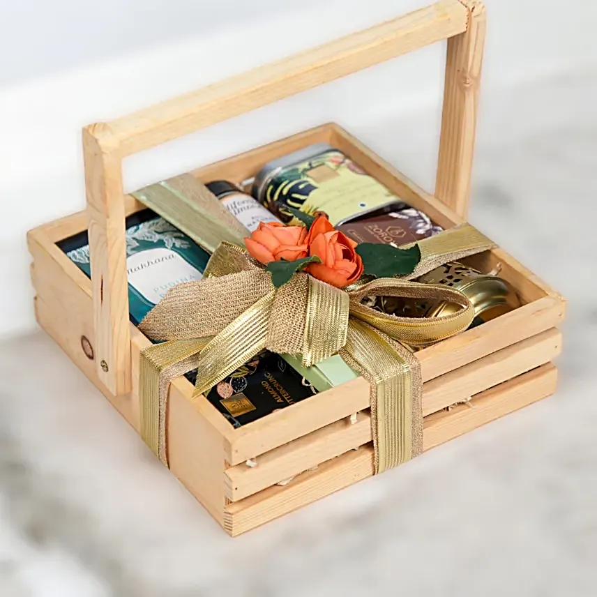 Pinewood Gift Basket