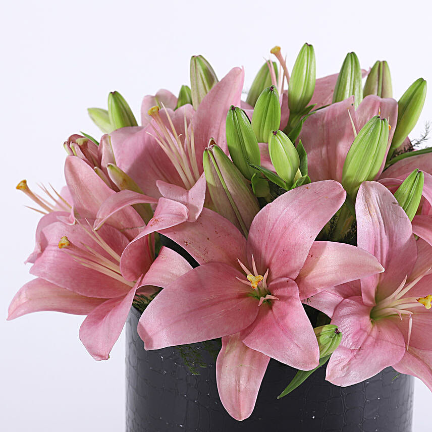 Premium Lilies Posy with Chocolate