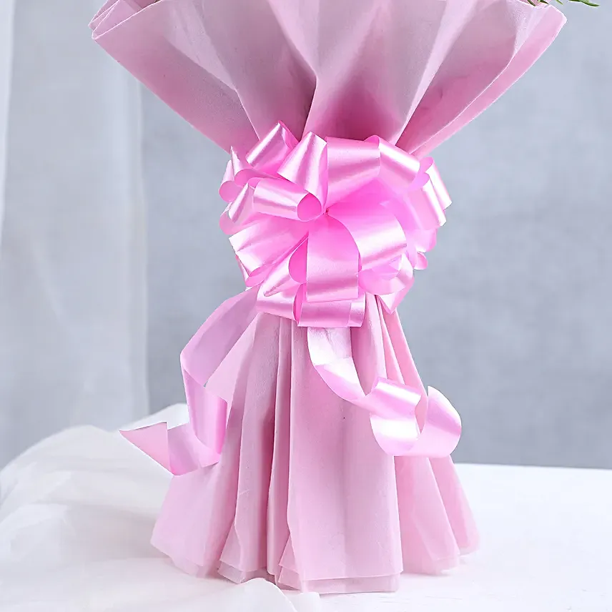 Pretty In Pink Rose Bouquet N Cake Combo