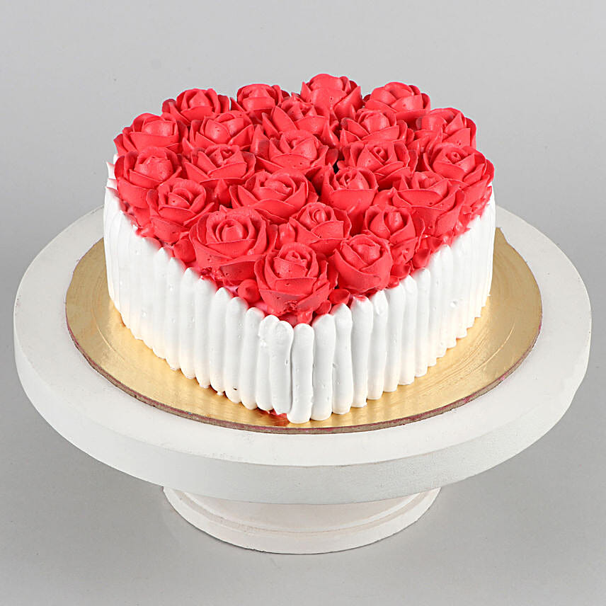 Pretty Roses Black Forest Cake Eggless 1 Kg