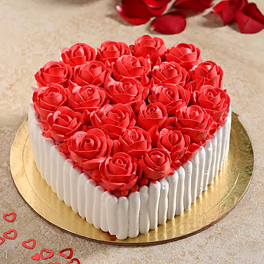 Pretty Roses Black Forest Cake Half Kg