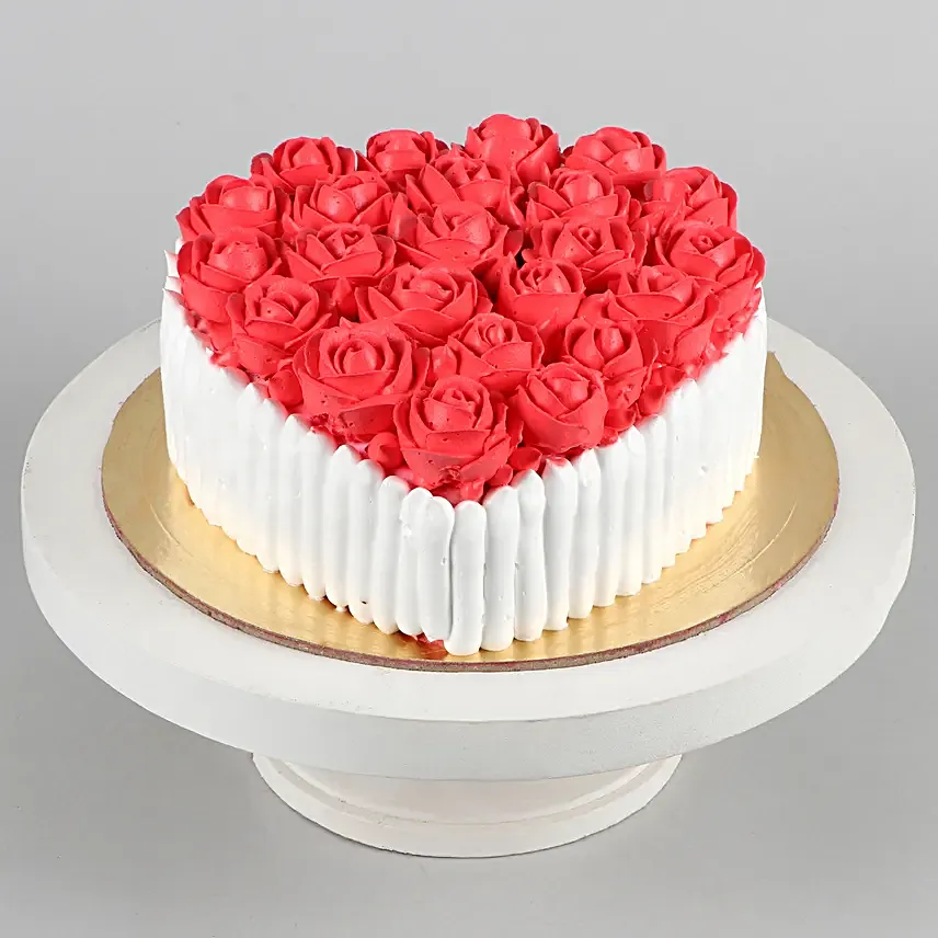 Pretty Roses Black Forest Cake Half Kg