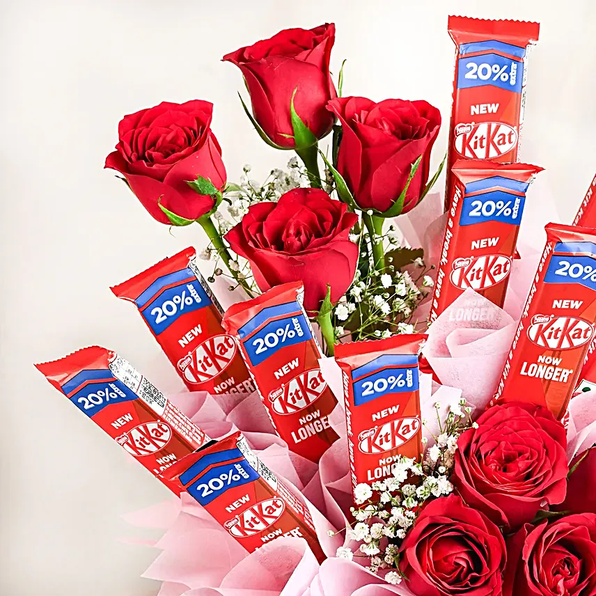 Red Roses Arrangement With Nestle Kitkat