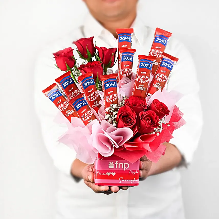Red Roses Arrangement With Nestle Kitkat