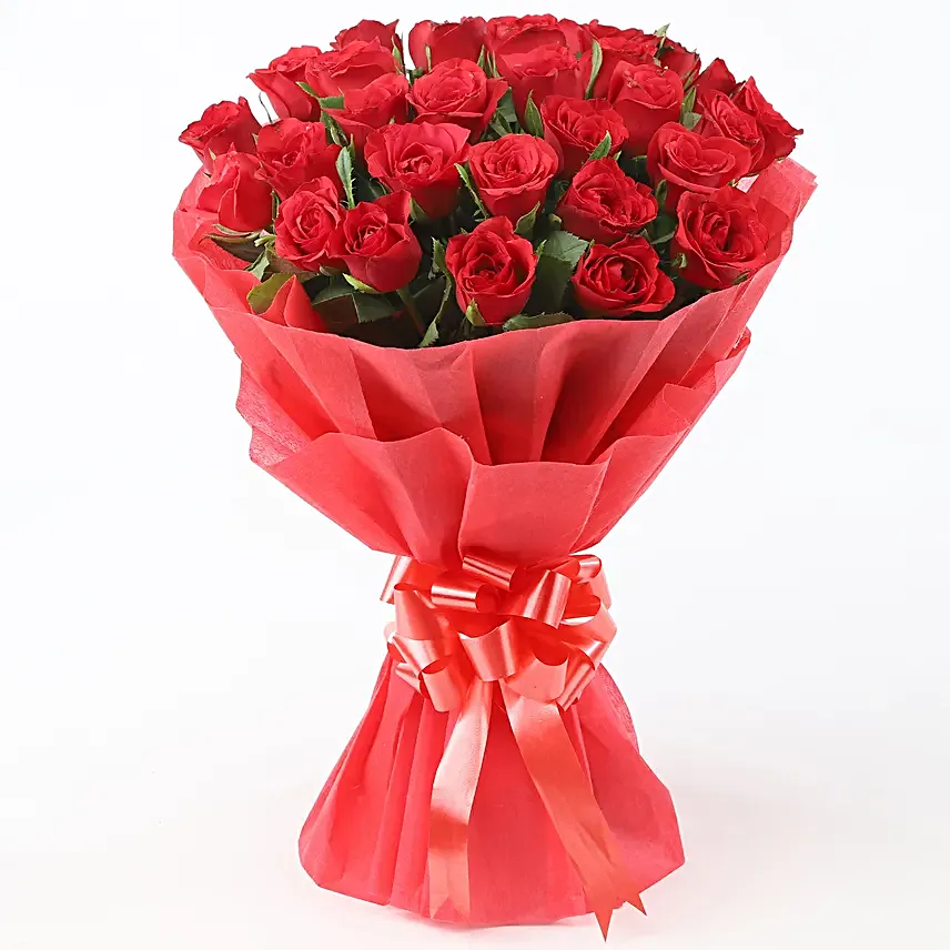 Red Rose with Cake - Bouquet of 10 red roses and 500 grams of chocolate truffle cake.