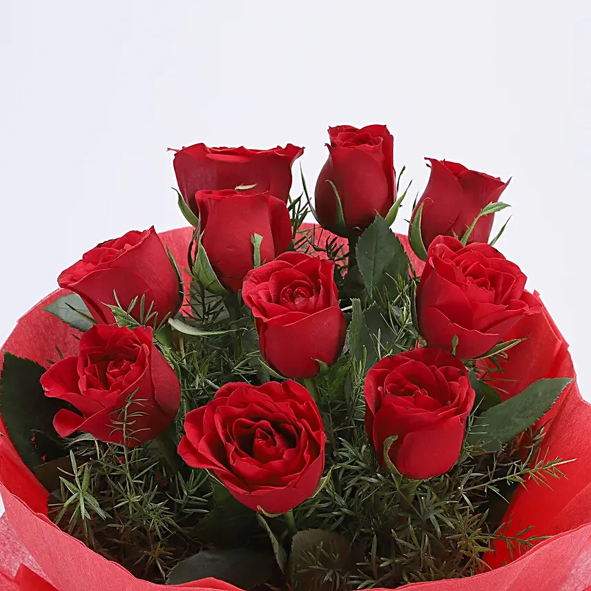 Red Rose with Cake - Bouquet of 10 red roses and 500 grams of chocolate truffle cake.