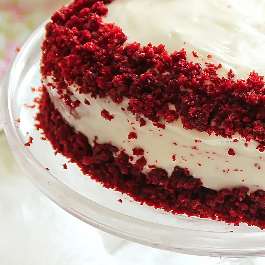 Red Velvet Heart Cream Cake- Half Kg