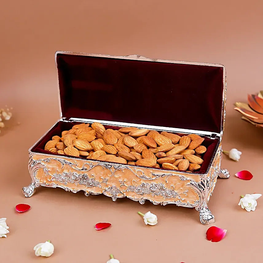 Regal Almond Trunket