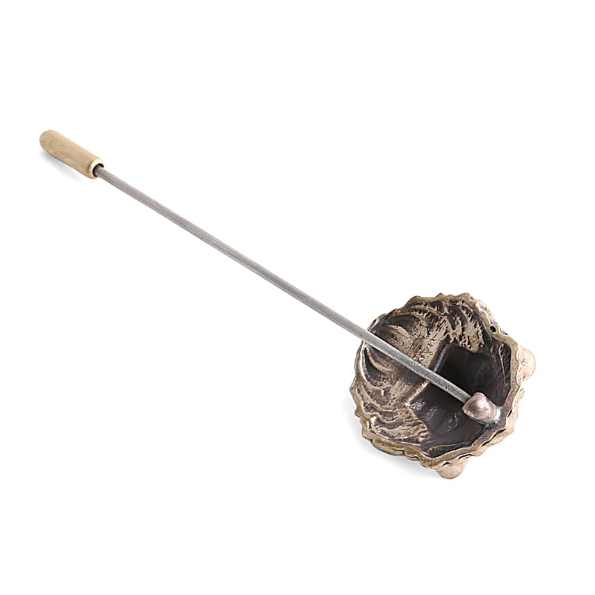 Regal Lion Pin