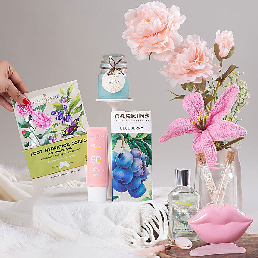 Relax N Rejuvenate Hamper For Mom