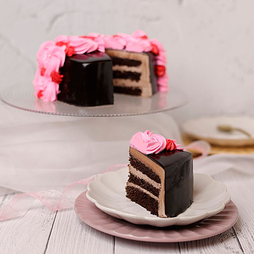 Online Roses On Heart Designer Cake