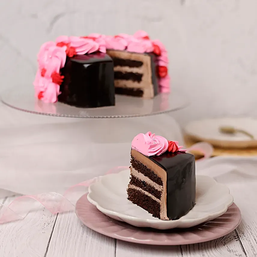Online Roses On Heart Designer Cake