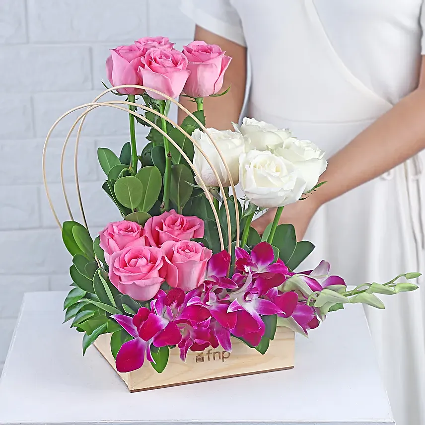 Royal Orchid N Rose Embrace
