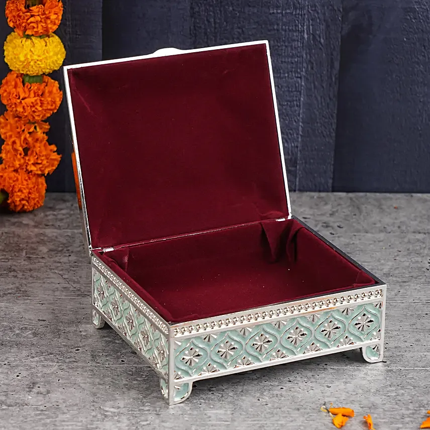 Sagar Mani Bhaiya Bhabhi Rakhi Set N Almonds Silver Box