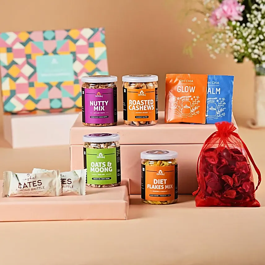 Snacks & Dry Fruits Healthy Hamper