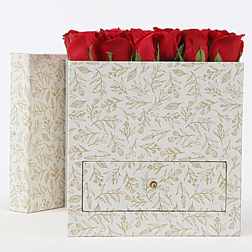 Red Rose and Chocolate Luxury Box Online