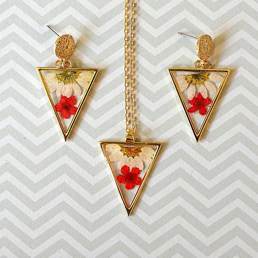 Summer Indulgence Necklace Earring Set
