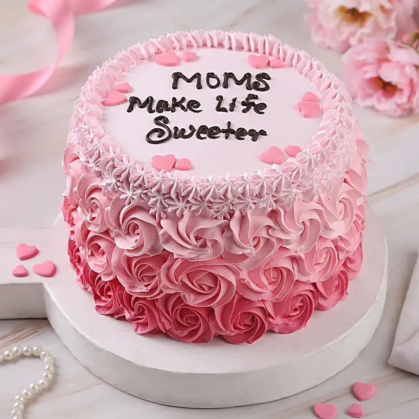 Sweet Like Mom Cream Cake Eggless