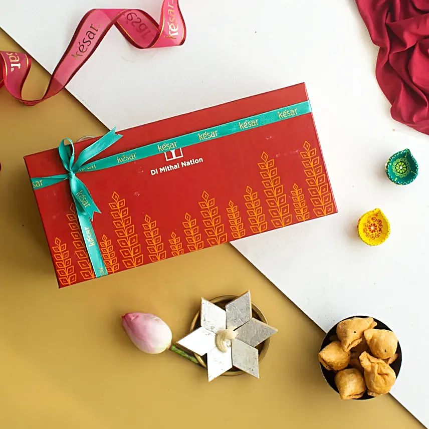 Sweet N Crunchy Festivity Box