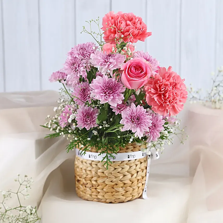 Tender Carnation and Rose Tribute For Mom