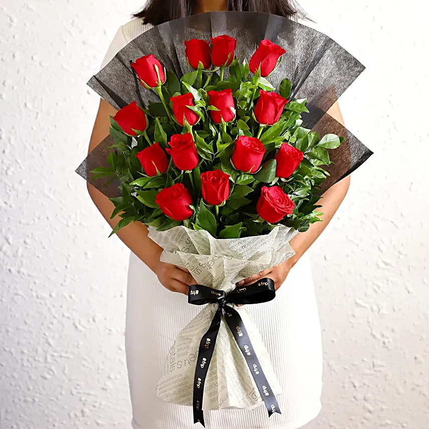 Touch Of Luxury Red Roses Bouquet Truffle Cake