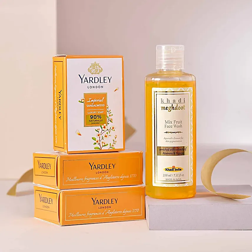 Valentine Yardley Imperial Sandalwood Gift Basket