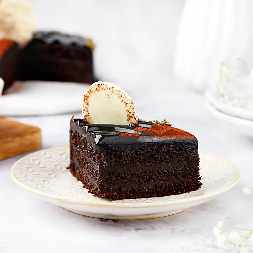 Velvety Chocolate Truffle Cake Half Kg