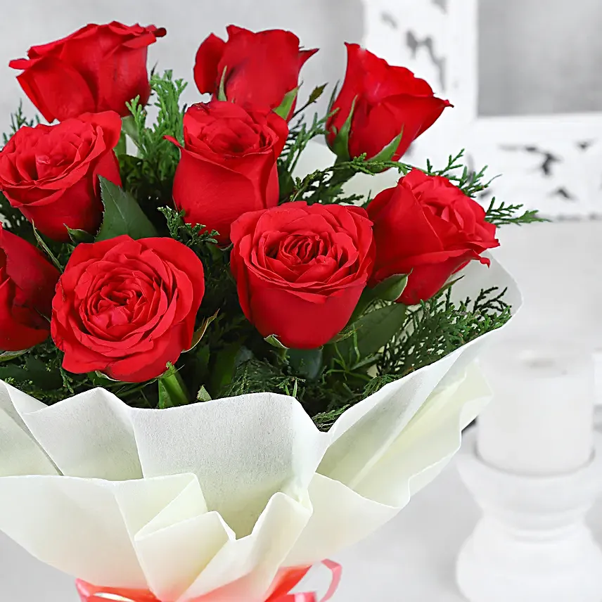 Velvety Red Roses Online