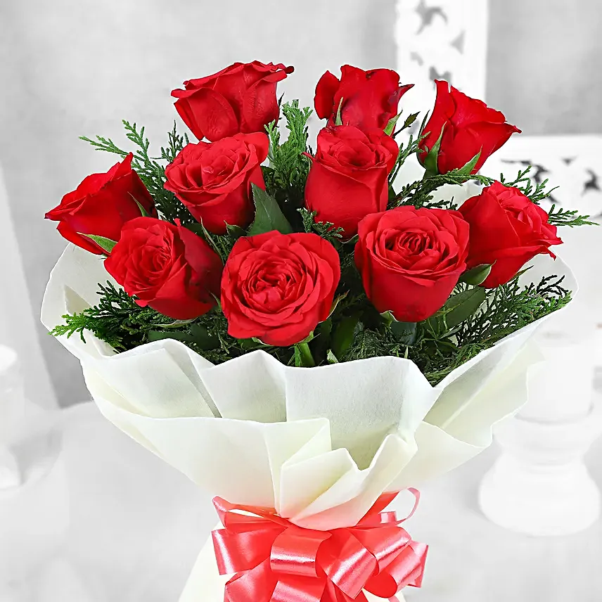 Velvety Red Roses Online