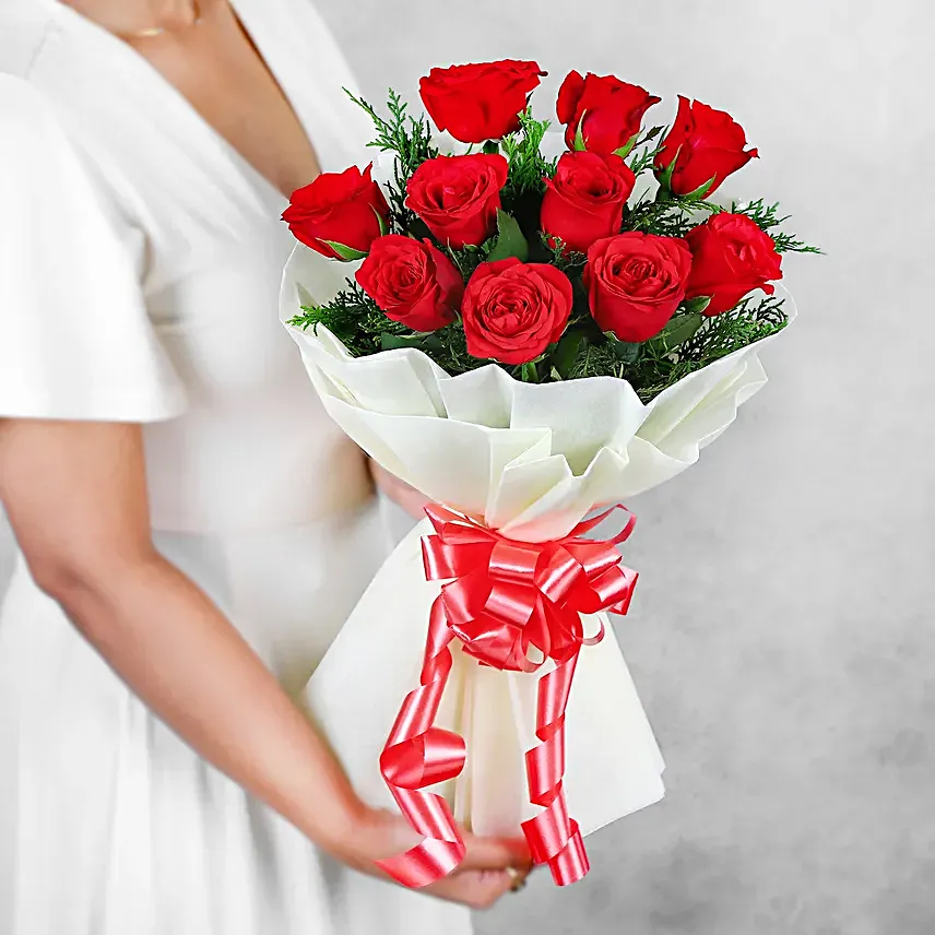 Velvety Red Roses Online