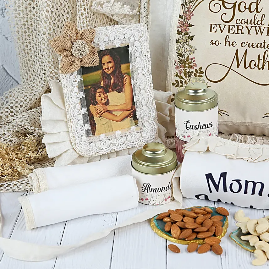 Vintage Delights For Mom