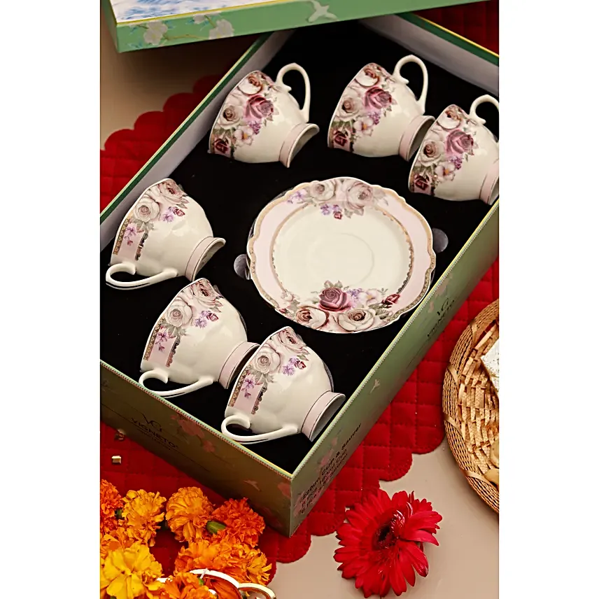 Vintage Rose Garden Tea Cup Set