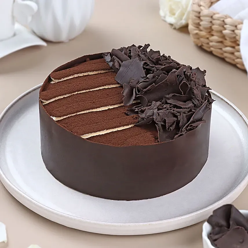 Whipped Black Forest Eggless Cream Cake Half Kg