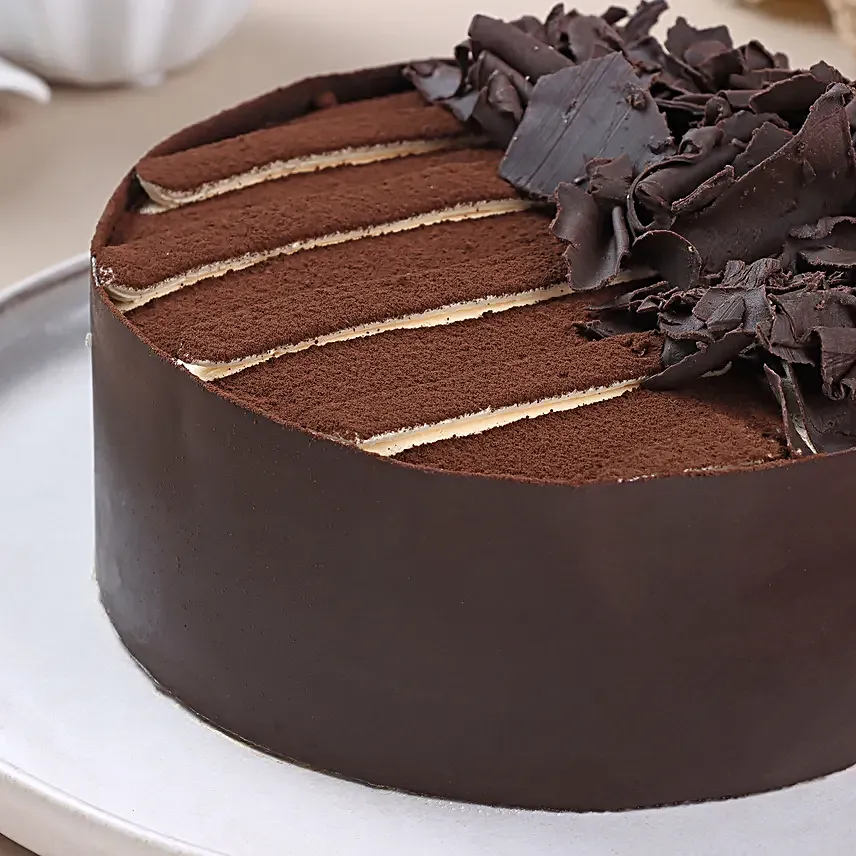 Whipped Black Forest Eggless Cream Cake Half Kg