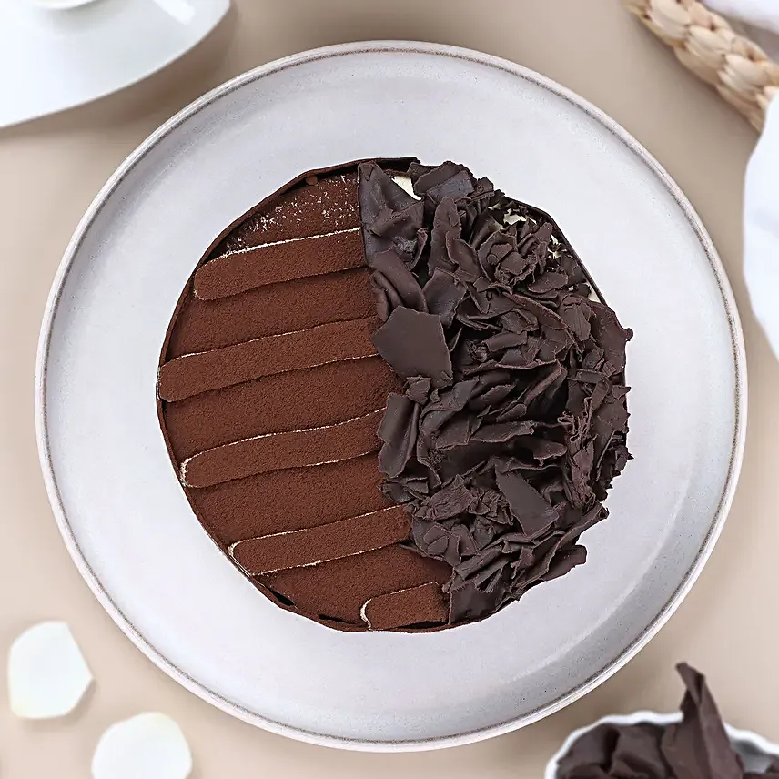 Whipped Black Forest Eggless Cream Cake Half Kg