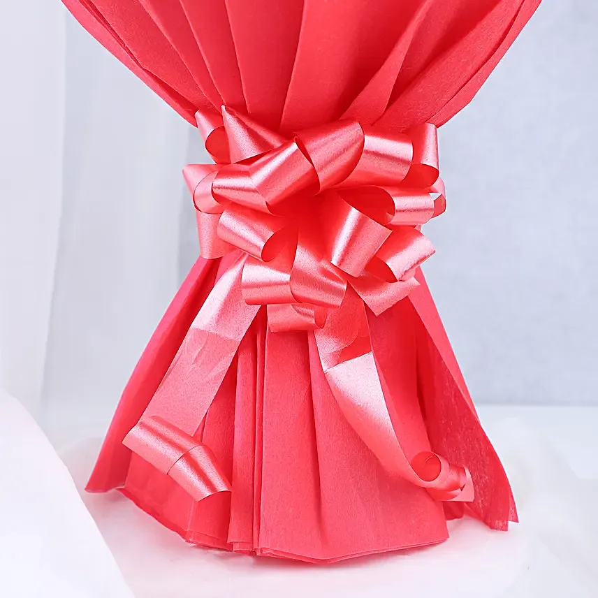 Will You Be Mine - Bunch of 6 Red Roses with Chocolate Cake 500gm.