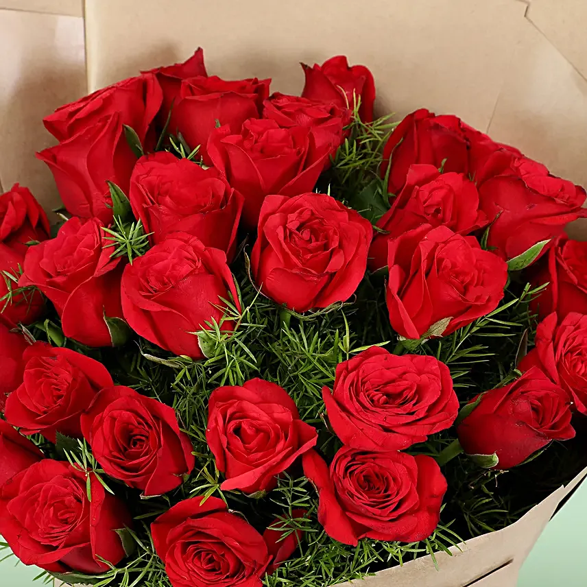 Bouquet of red roses