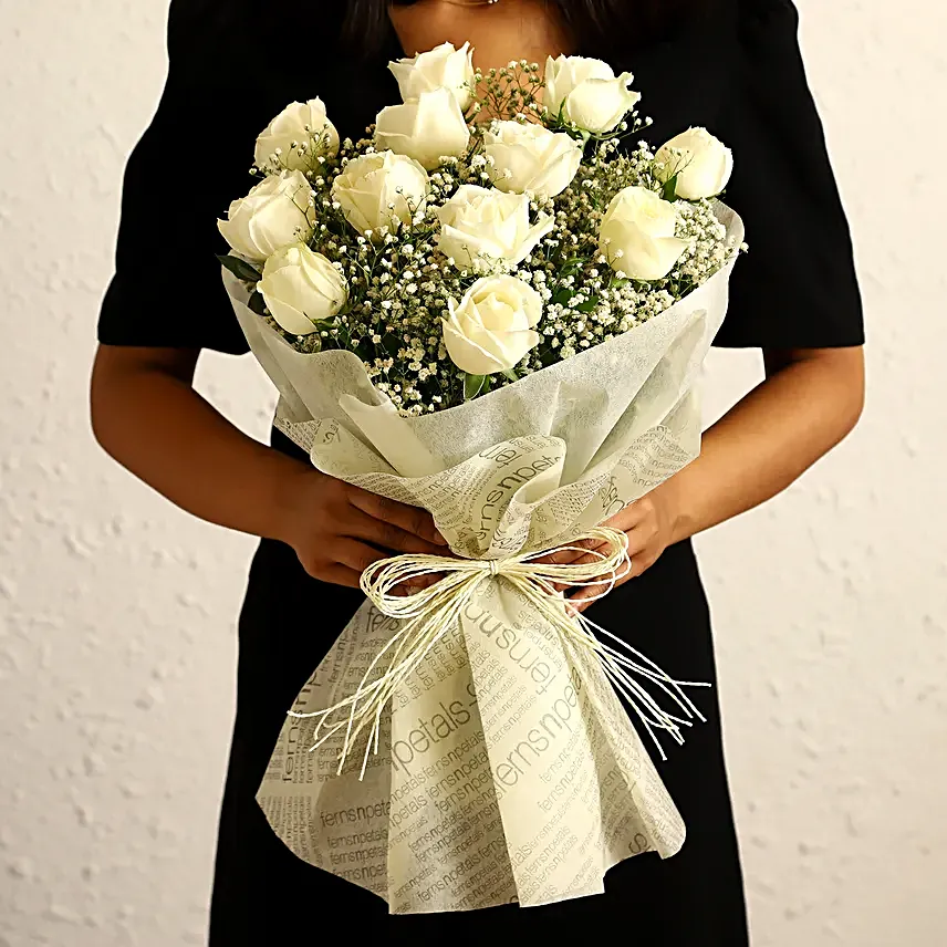 Wrapped In Elegance Roses Bouquet Black Forest Cake