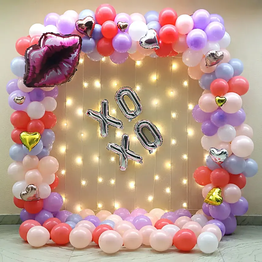XOXO Balloons Arrangement