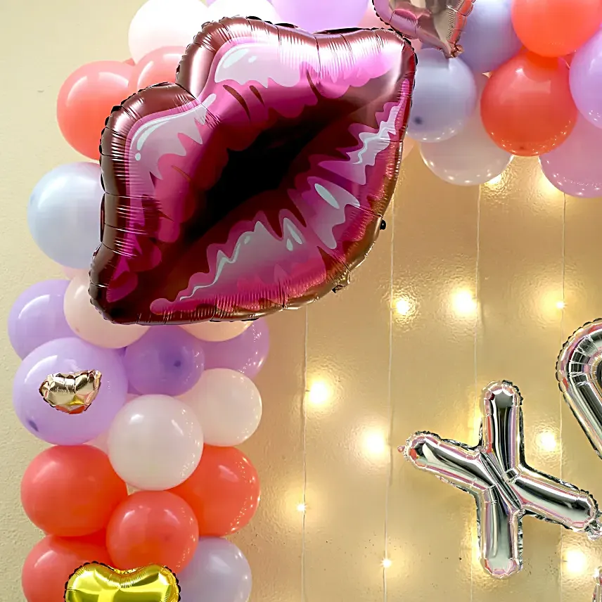 XOXO Balloons Arrangement